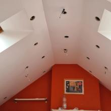 Ocieplanie celulozą Naprawa izolacji dachu poddasza stropu piana PUR