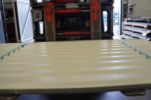 Tanie blachy w paczkach - białe/szare/kremowe podkłady