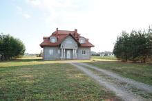 Szówsko - nowoczesny budynek z dużą działką!