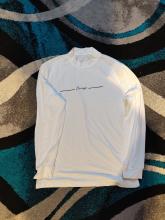 Biały stylowy t-shirt nowy