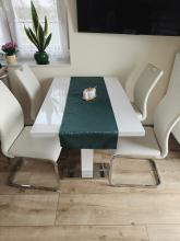 Biały stół rozkładany w wysokim połysku + 4 krzesła