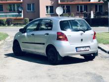 Toyota Yaris II / 1.0VVT-i / 69KM /Srebrna