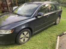 Sprzedam Volvo V50 2010 rok 1,6d 109 kM przebieg 285000 cena 10300 pln